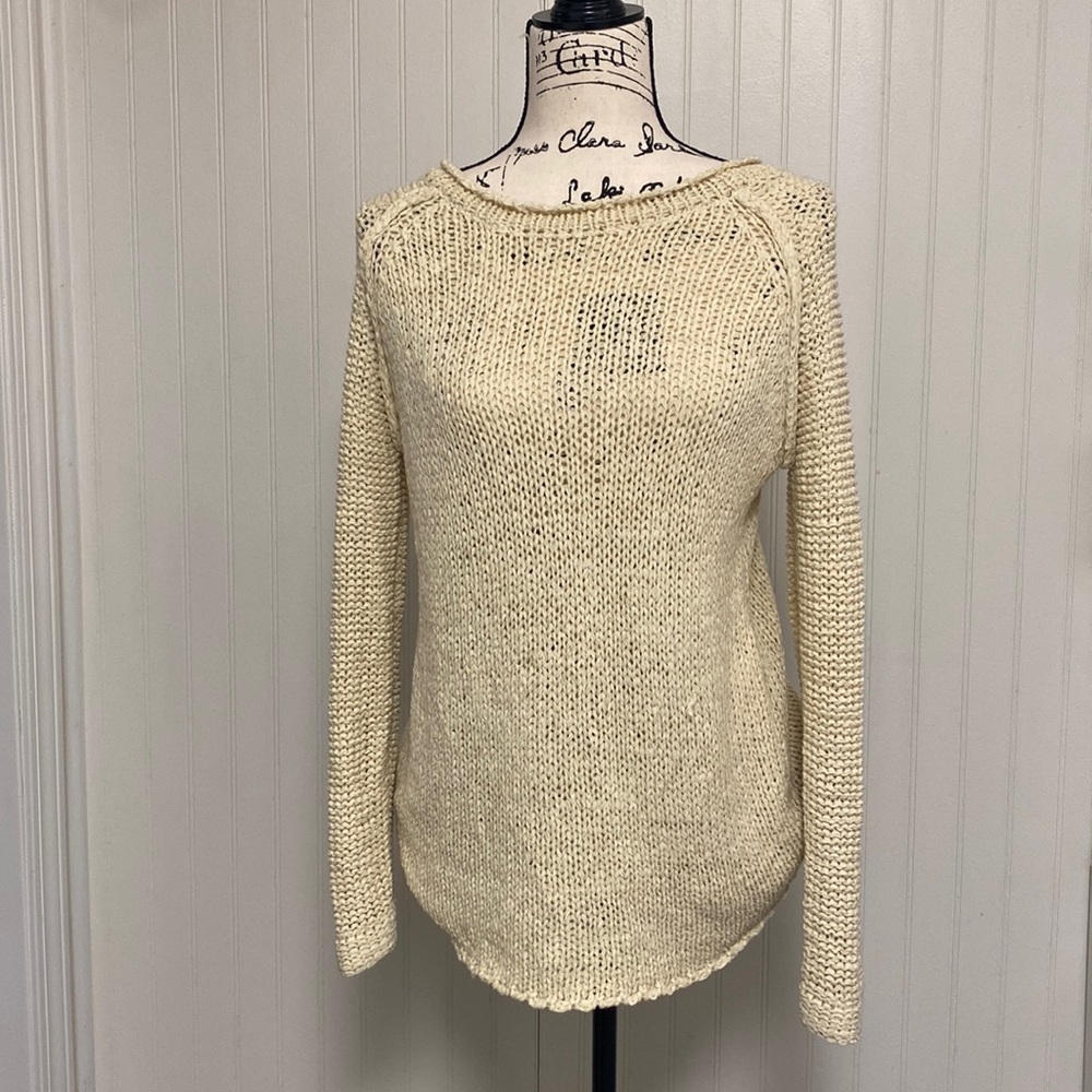 Women’s - cream lightweight sweater